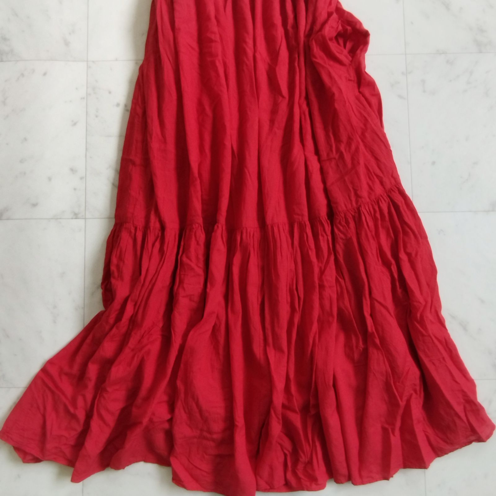 美品【Freadaフリーダ 】キャミワンピース フリーサイズ 赤 美品【Freadaフリーダ 】キャミワンピース フリーサイズ 赤