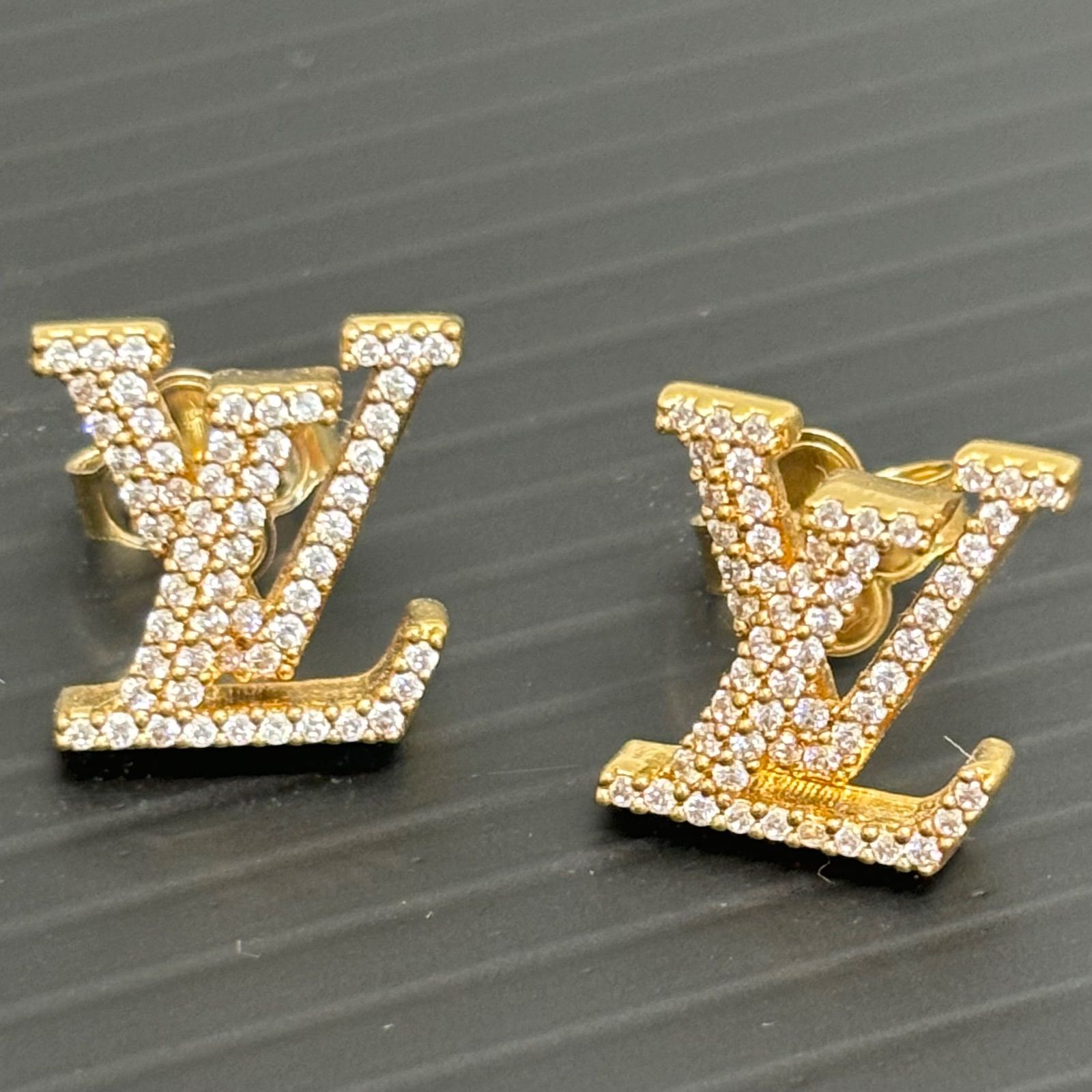 ピアス LV アイコニック ストラス ローズゴールド Louis Vuitton ピアス アイコニック ストラス