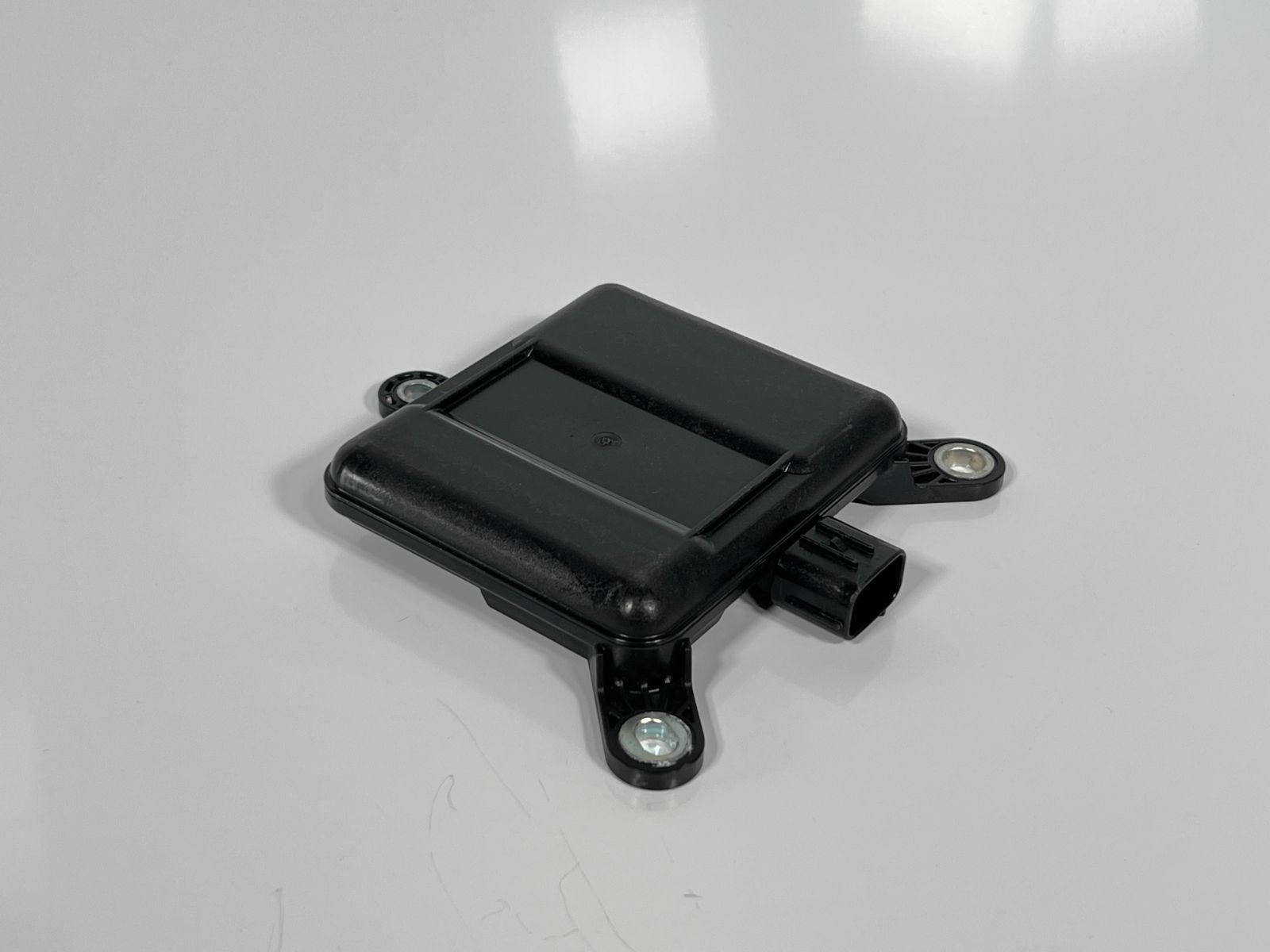 良品 CX-5 KFEP CX-8 KG2P 純正 ブラインドスポットセンサー レーンチェンジエイドモジュール KB8C-67-Y30H KB8C-67Y30H 管理23061