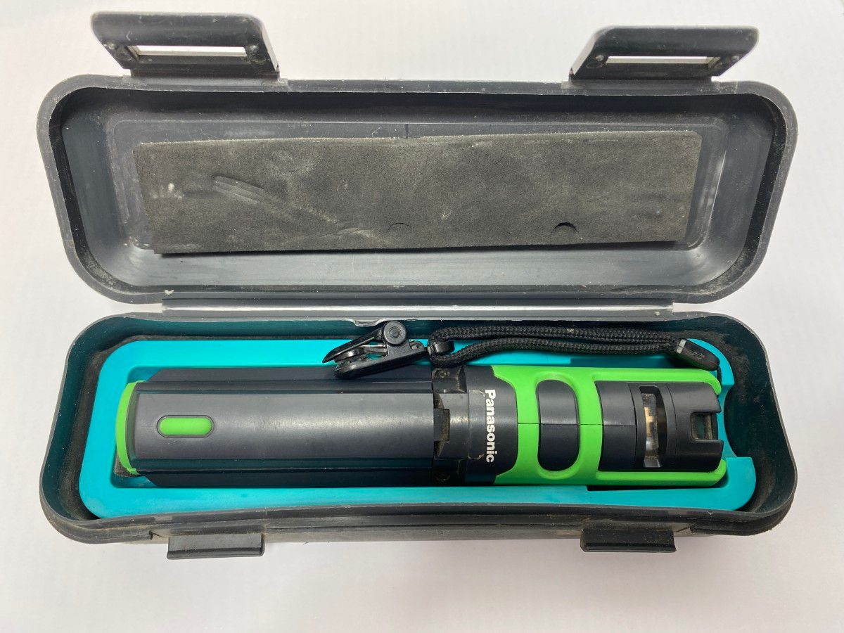パナソニック レーザー墨出し器