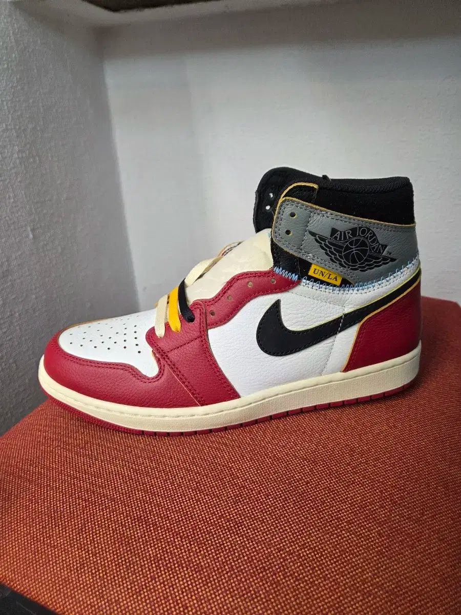 ユニオン ナイキ エアジョーダン1 レトロ ハイ OG シカゴ シャドウ 24㎝ ユニオン ナイキ エアジョーダン1 レトロ ハイ OG シカゴ シャドウ 24