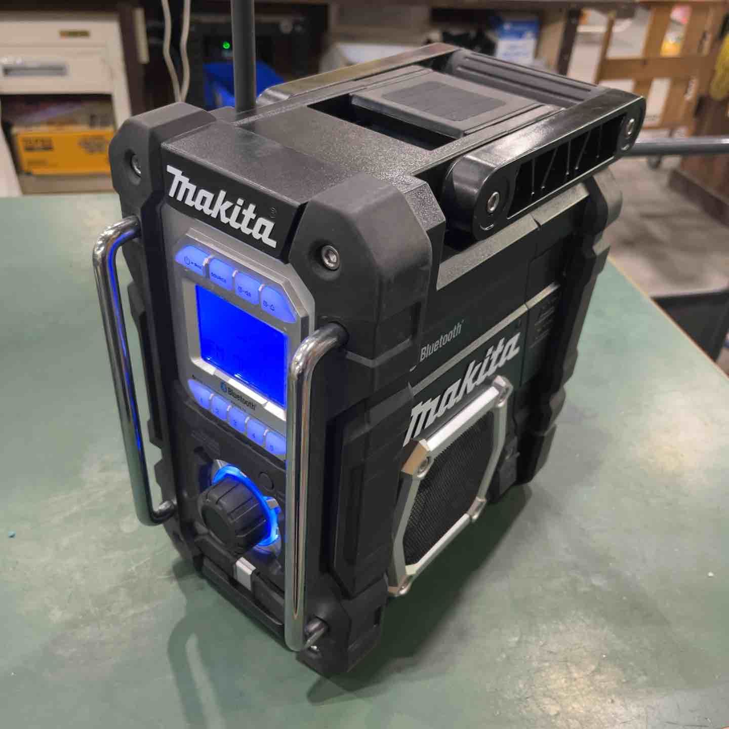 マキタ makita コードレスラジオ MR108B 川口店