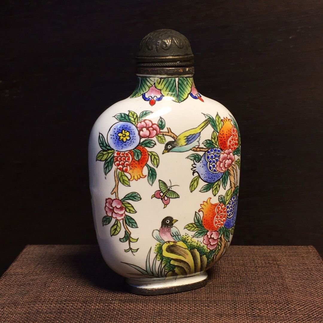 旧家蔵出し 銅製 景泰藍 琺瑯彩 花鳥紋 鼻煙壺 根付 裝身具 供養