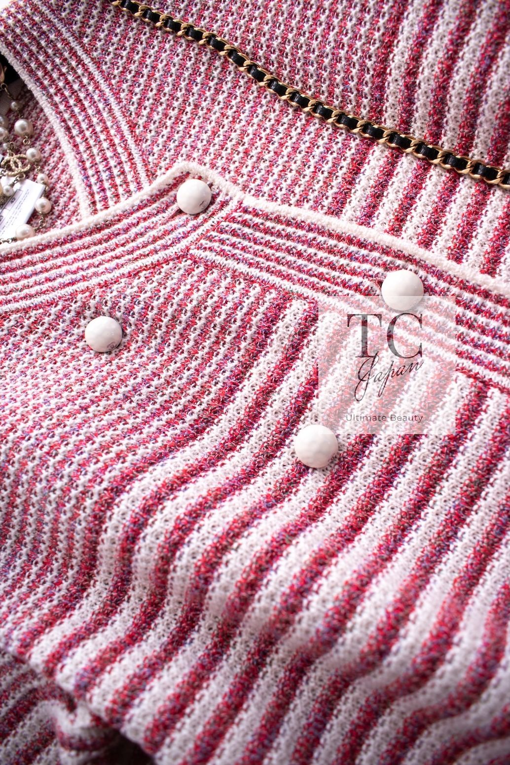 CHANEL - シャネル カーディガン CHANEL レッド ストライプ 春夏 サマー 柔らか！さらりニット カールラガーフェルド 美人見え 43万 超美品 36 38 シャネル カーディガン CHANEL レッド ストライプ 春夏 サマー
