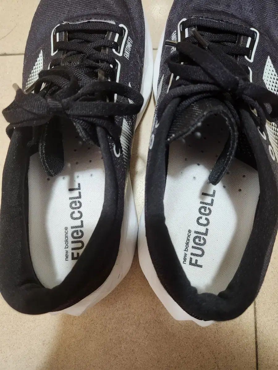  Balance ニュー ンス ピュアセル レベル v 4 255 2 E ランニングシューズ その他 武道 格闘技