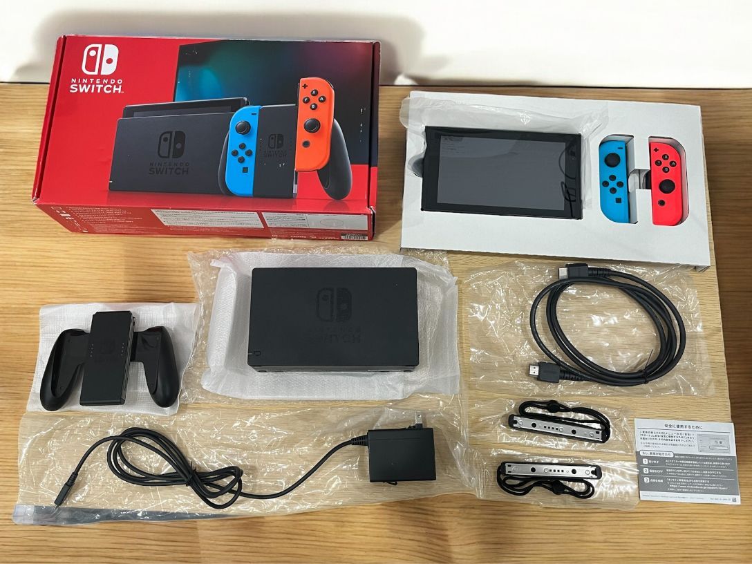 ジャンク/正常稼働品】Nintendo Switch 一式 ジャンク/正常稼働品