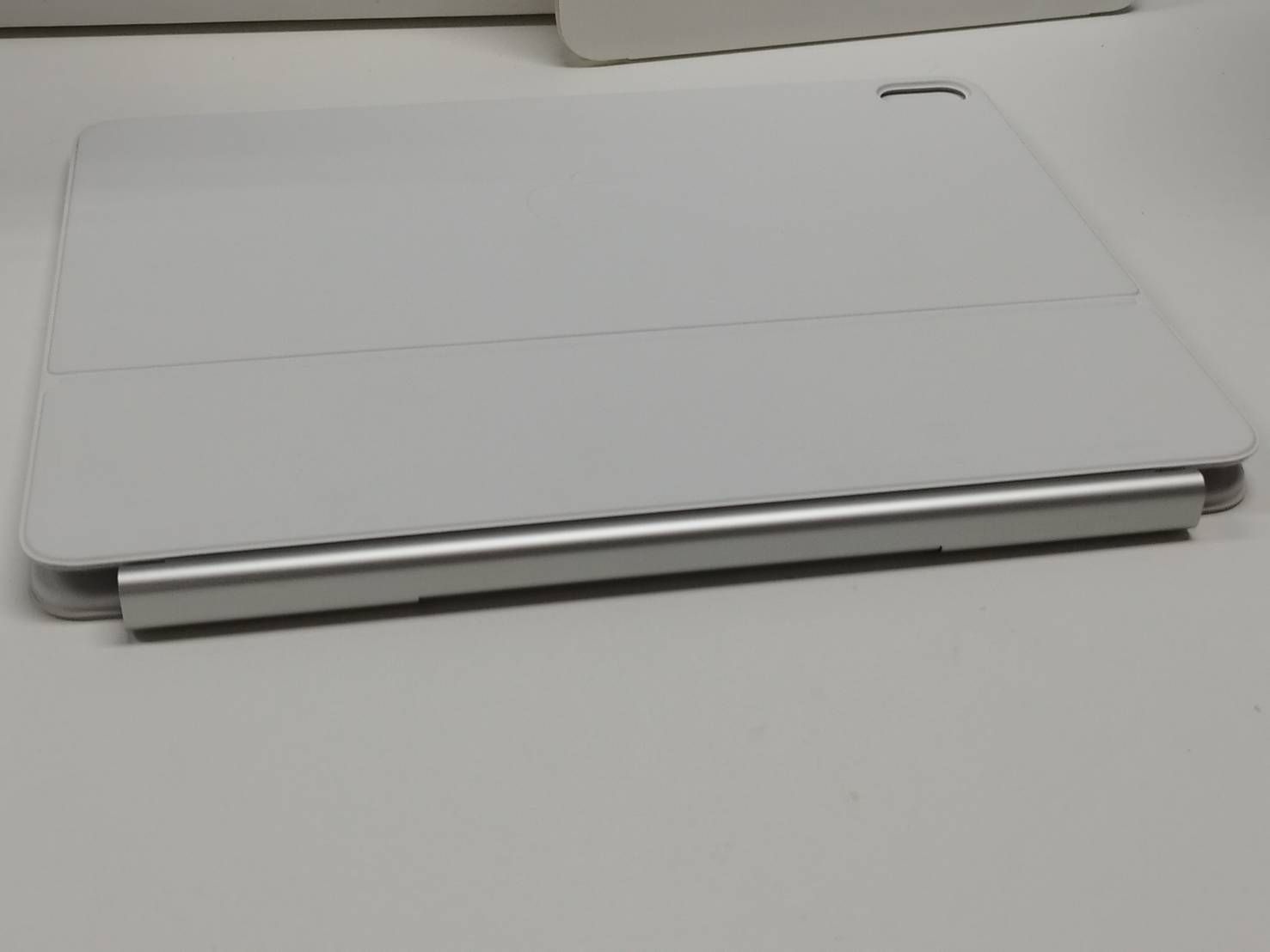 最安値で販売します。 iPad Air M2 M3 Magic Keyboard 13インチ A3340 日本語配列 ホワイト MDFW4J A