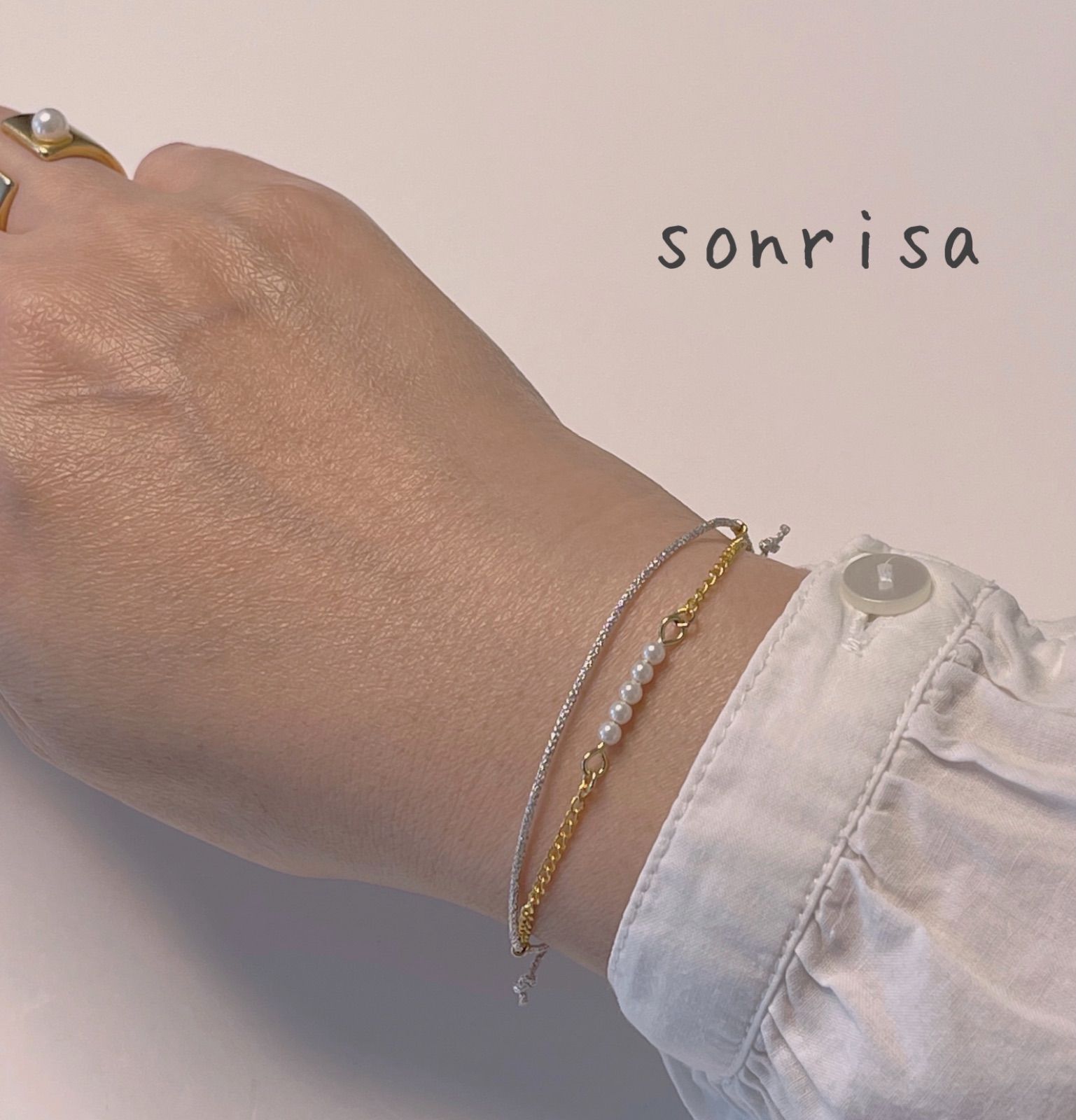 極小5連パールチェーン コードブレスレット sonrisa(ソンリッサ) メルカリ