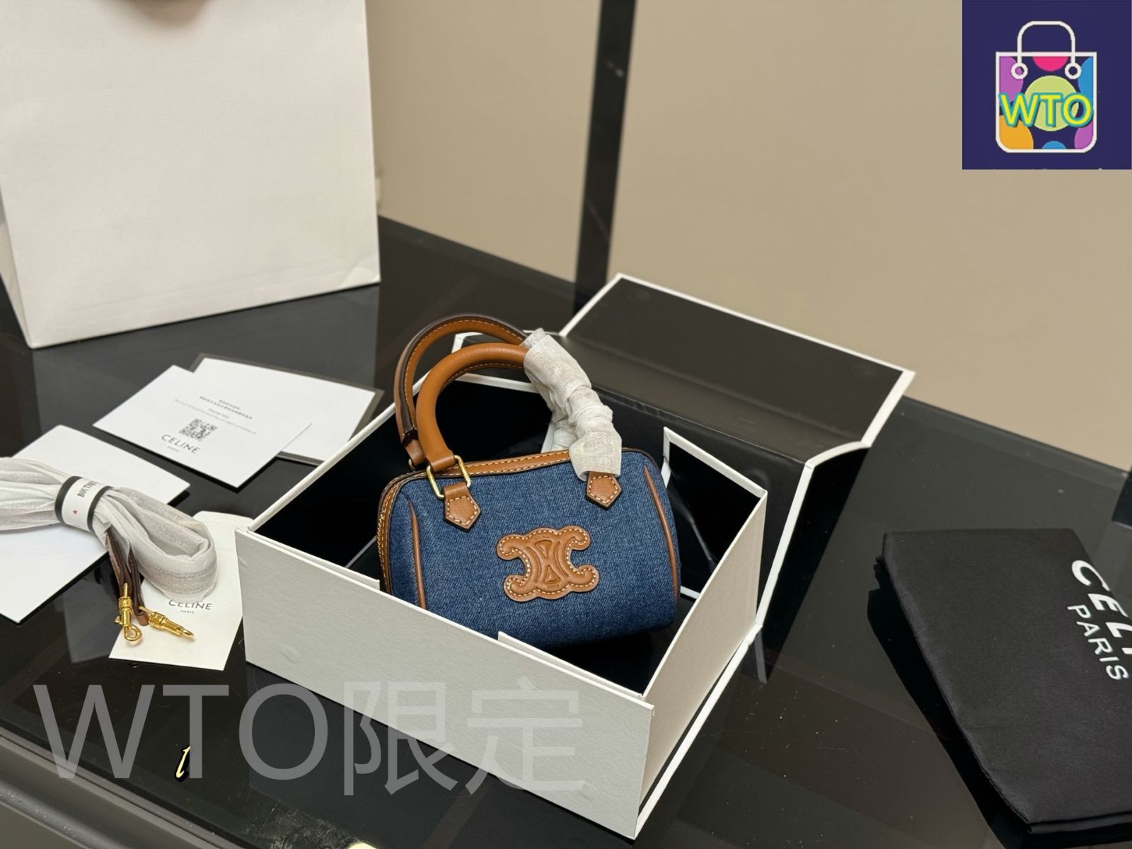【緊急入荷】アウトレットCELINE★稀少ミディアムピローバッグ 緊急入荷】アウトレットCELINE☆稀少ミディアムピローバッグ