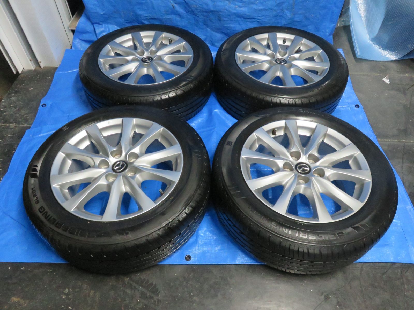 SFC2603 マツダ GJ アテンザ ワゴン 純正 17インチ 17×7.5J 50 5穴 PCD114.3 ホイールタイヤ 225 55R17 製４本セット