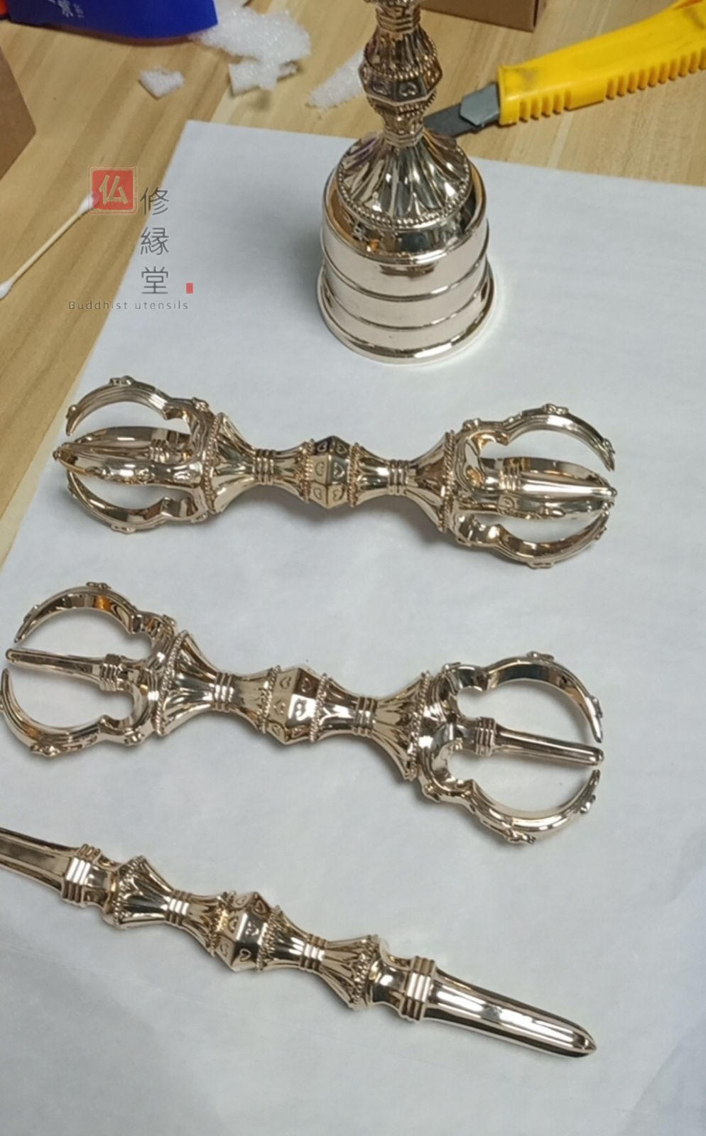 修縁堂】密教法具 真言宗 法器 鬼面独鈷金剛鈴3点セット 法器法具 修縁