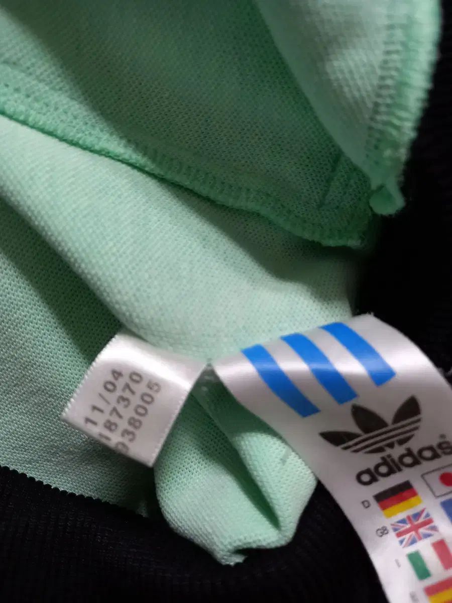 ジップアップジャージ