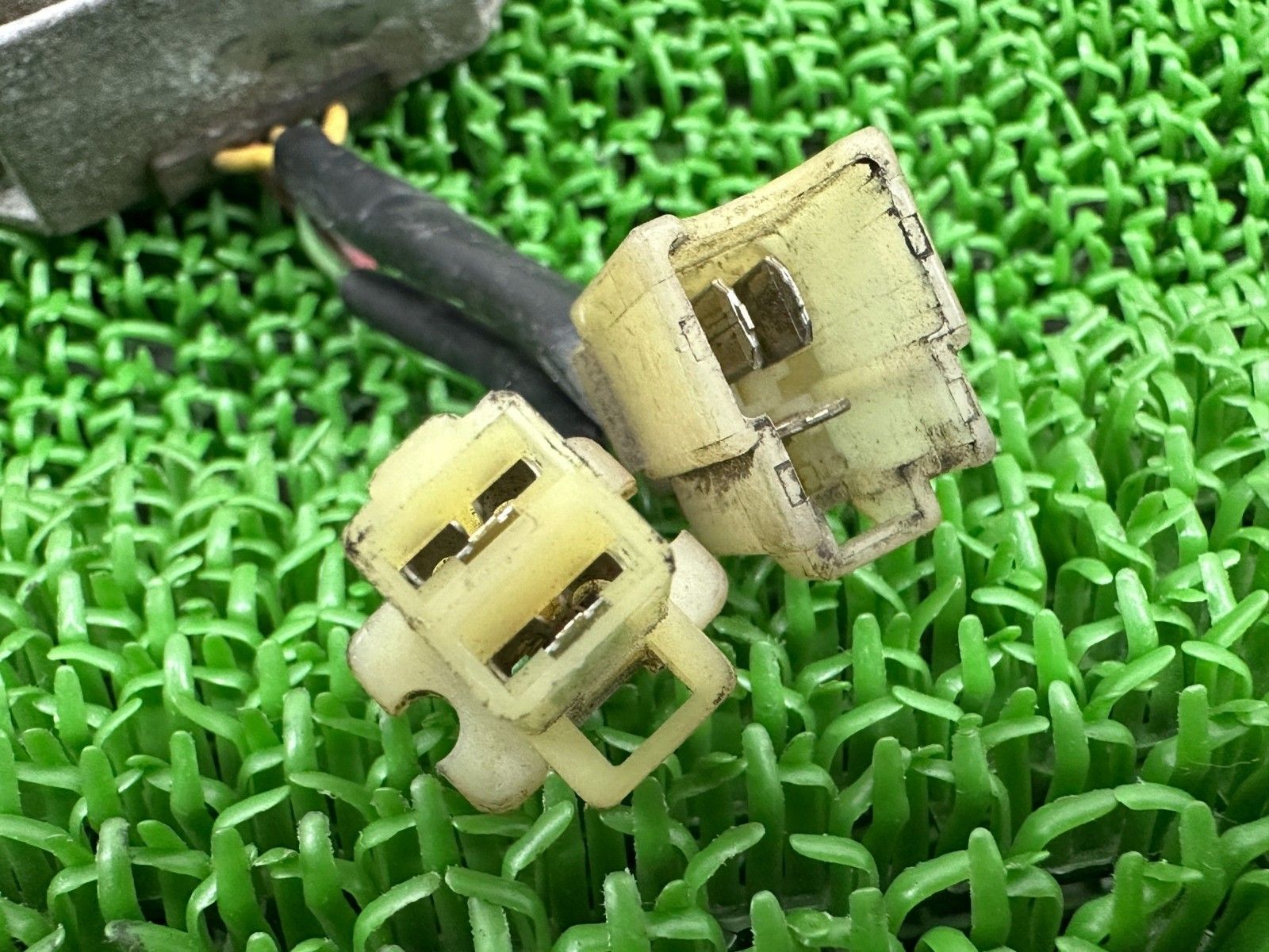 フュージョン レギュレター ホンダ 純正 バイク 部品 MF02 レギュレーター レクチファイア 機能的問題なし 品薄 Vy