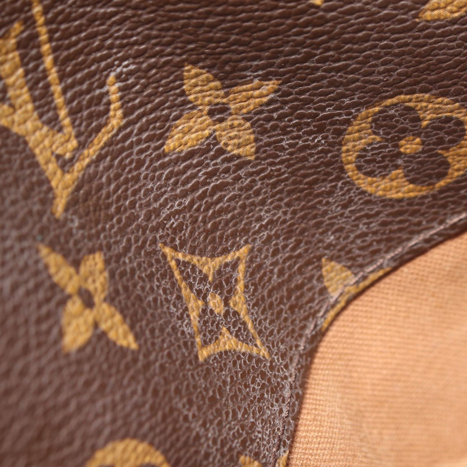 VUITTON