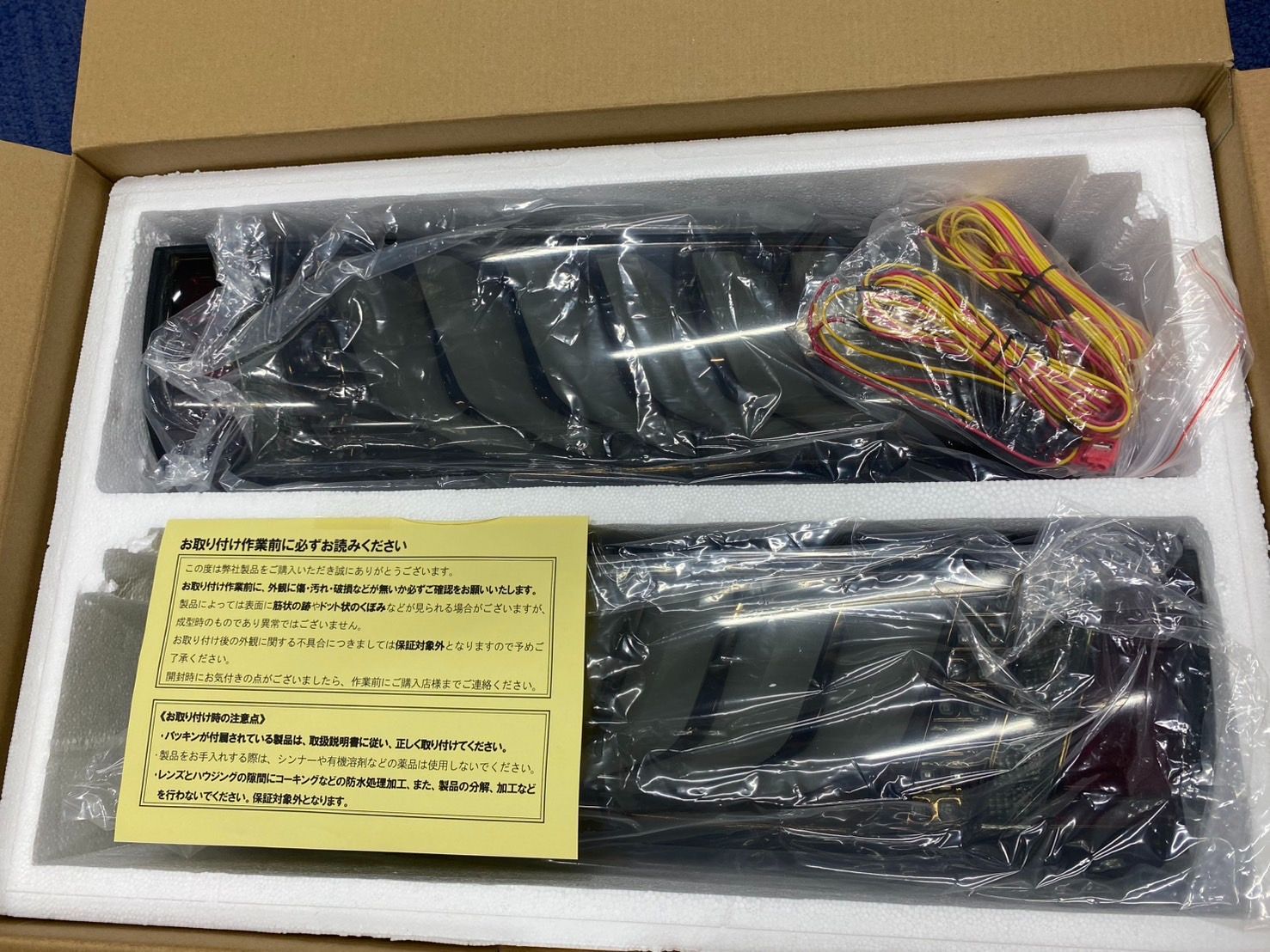 VELENTI ヴァレンティ ハイエース200系 ジュエルLEDテールランプULTRAシグマ スモーク