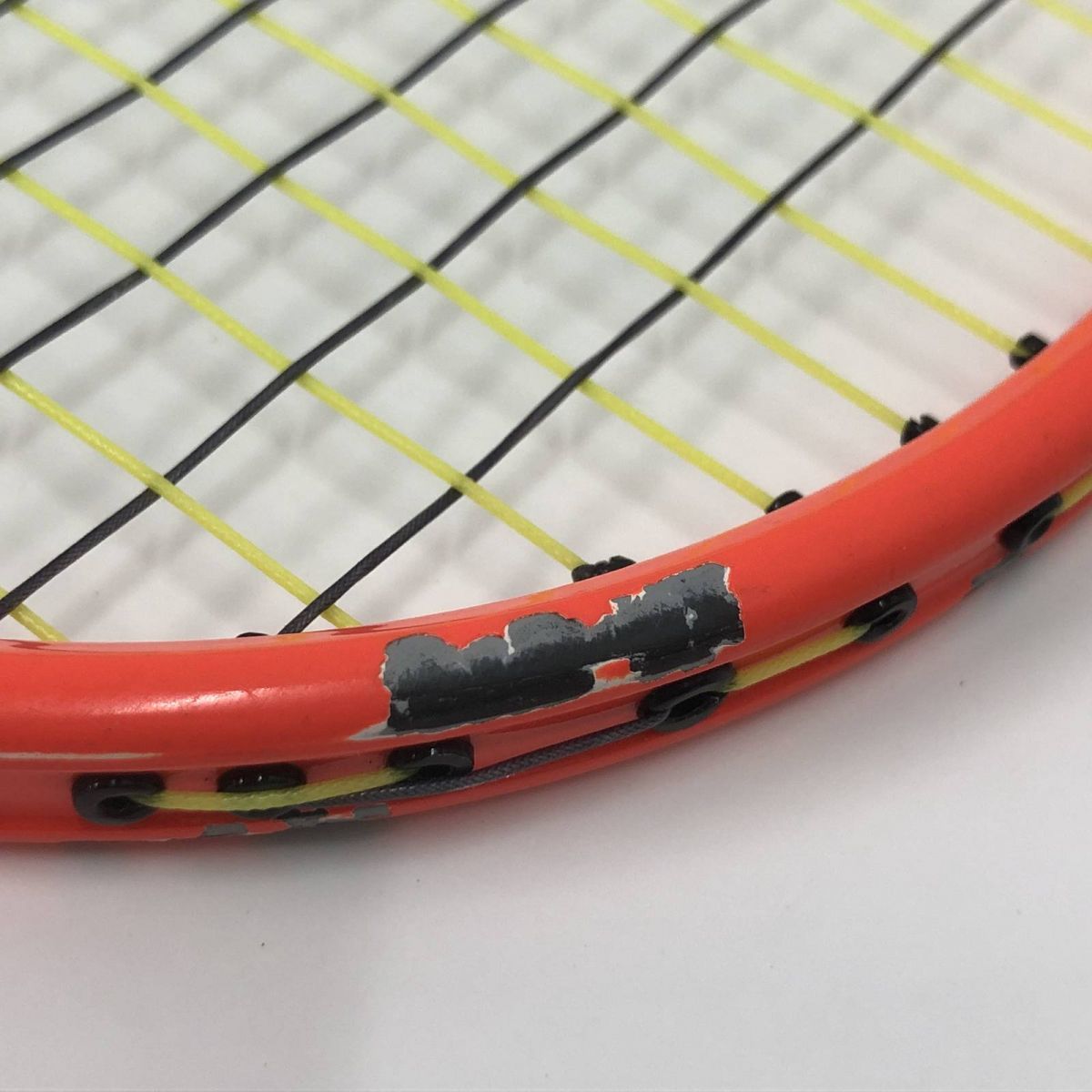YONEX