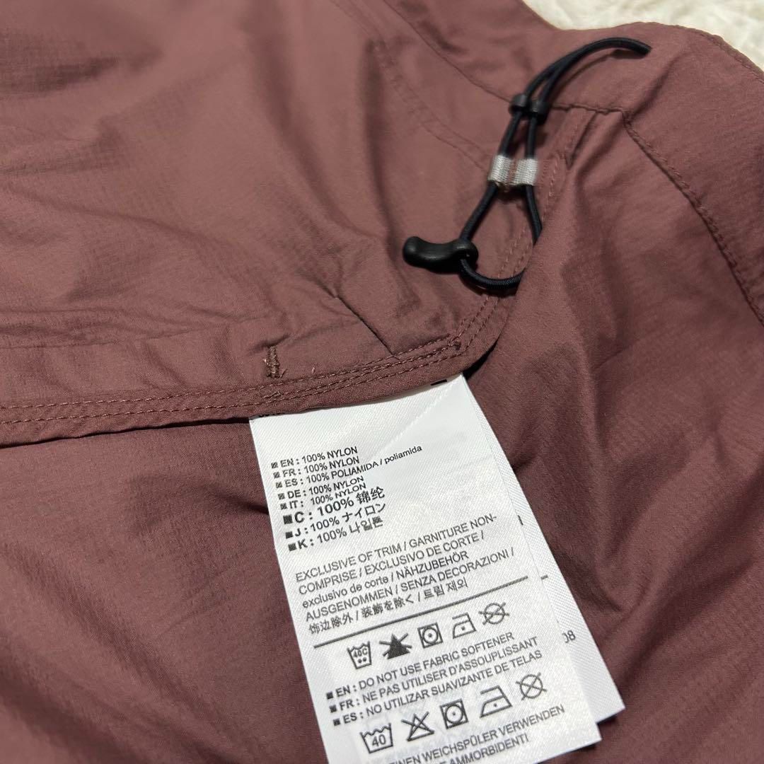 ナイロンパーカー