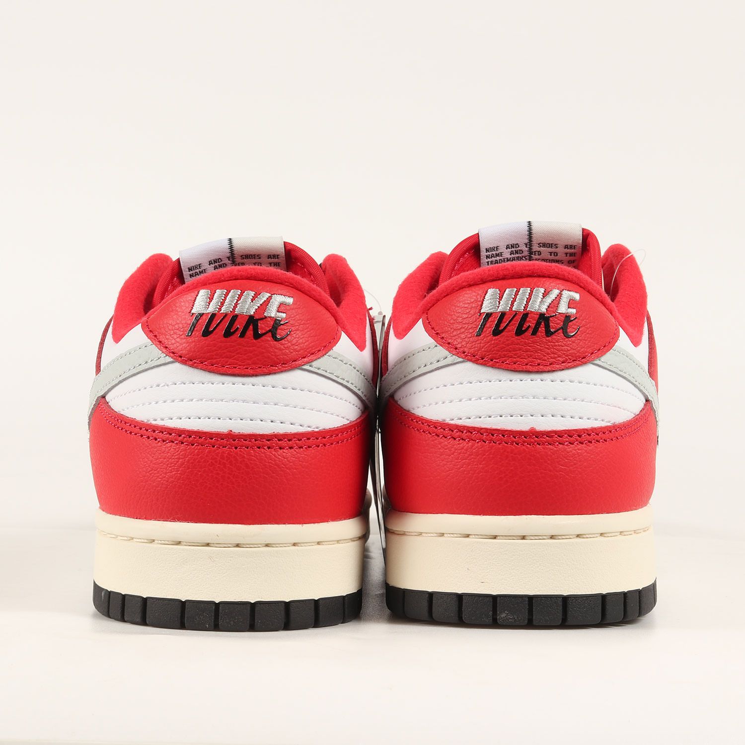 新品 NIKE ナイキ サイズ:29.0cm DUNK LOW RETRO PRM CHICAGO SPLIT (DZ2536-600) ダンク ロー レトロ プレミアム シカゴ スプリット ユニバーシティーレッド ブラック US11 スニーカー