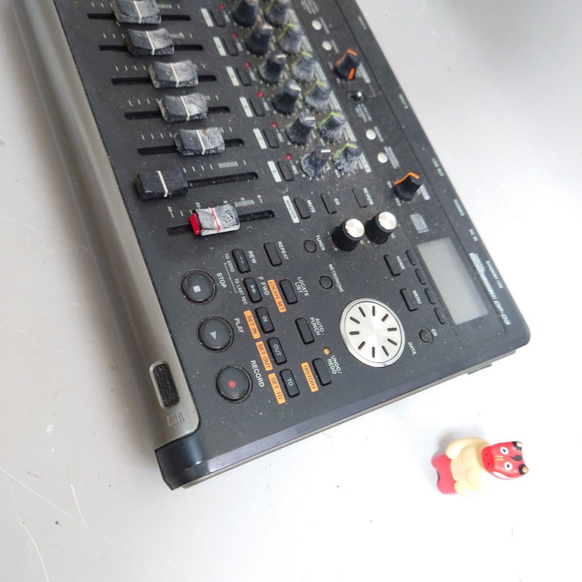 DP-03 デジタルマルチトラックレコーダー