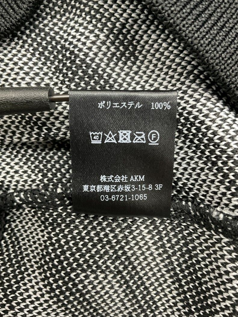 【未使用】1PIU1UGUALE3 GOLF×戸賀敬城 2Bテーラードジャケット 未使用 1PIU1UGUALE3 GOLF×戸賀敬城 4.0 ブラック×ホワイト