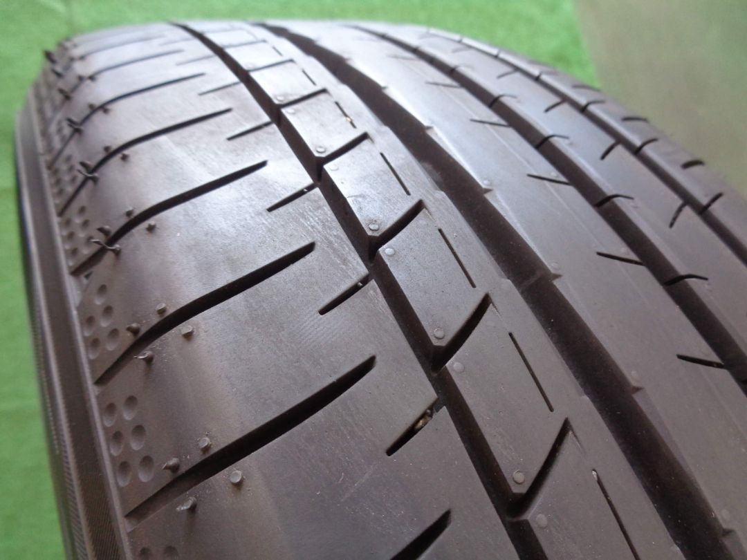 ヨコハマ　ブルーアースGT AE51 195/50R19 60プリウス純正タイヤ YOKOHAMA ヨコハマタイヤ 新車装着タイヤ BluEarth-GT AE51J 195