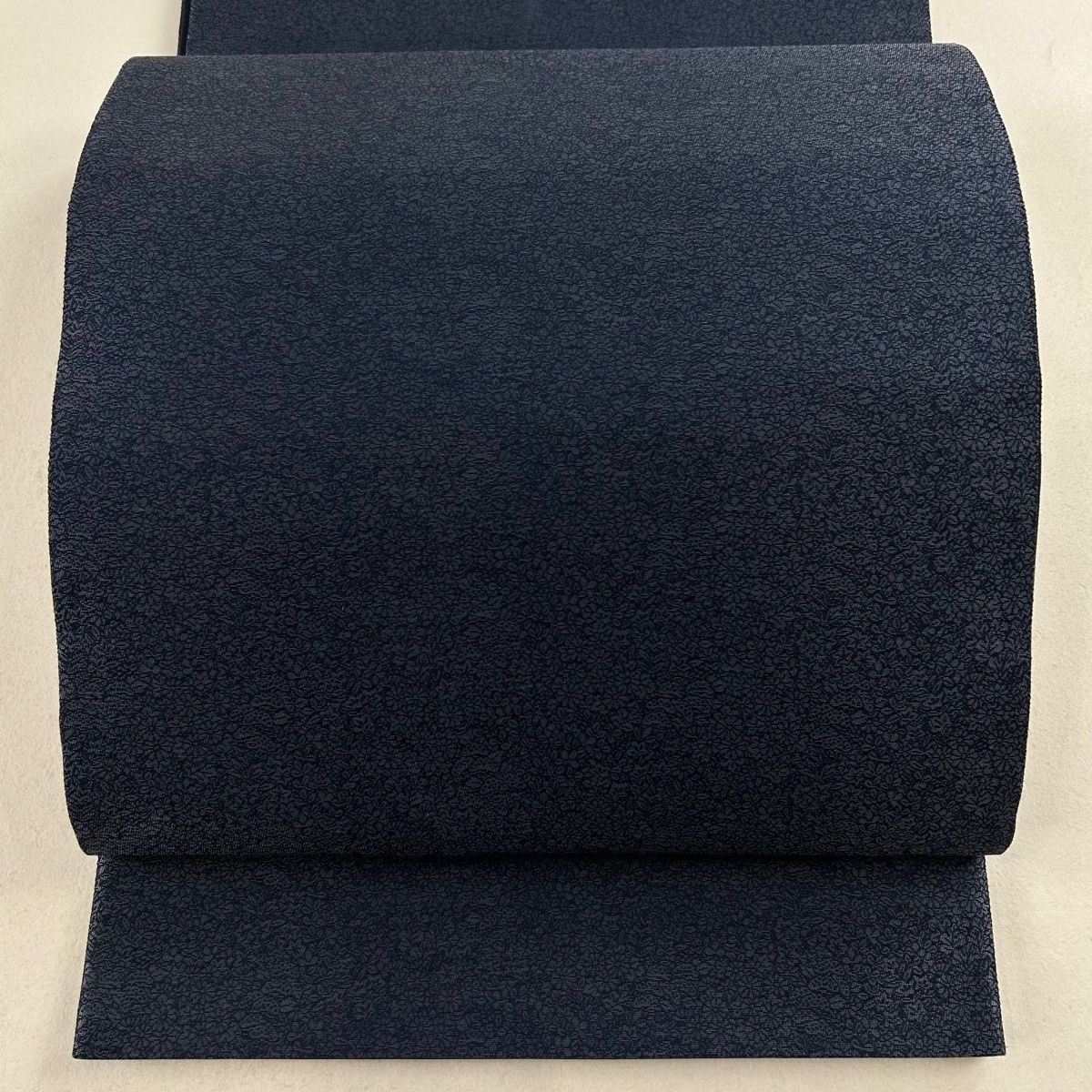 ［六通］袋帯　中古美品　藍染 O-330 袋帯 美品 名品 新吉祥 華文 亀甲 金糸 箔 青灰色 六通 正絹