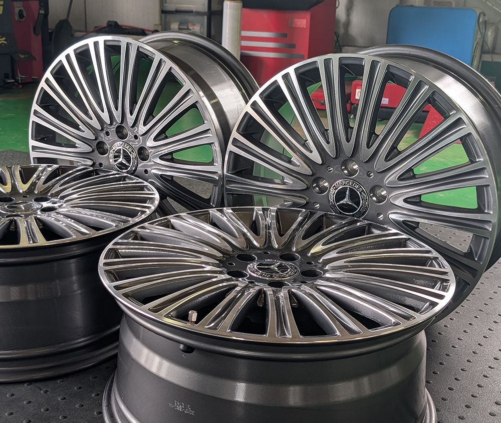 新古品 センターキャップサービス ベンツ Cクラス W204 Aクラス W176 Bクラス W246 GLB X246 GLA CLA C117 ホイールのみ 18インチ