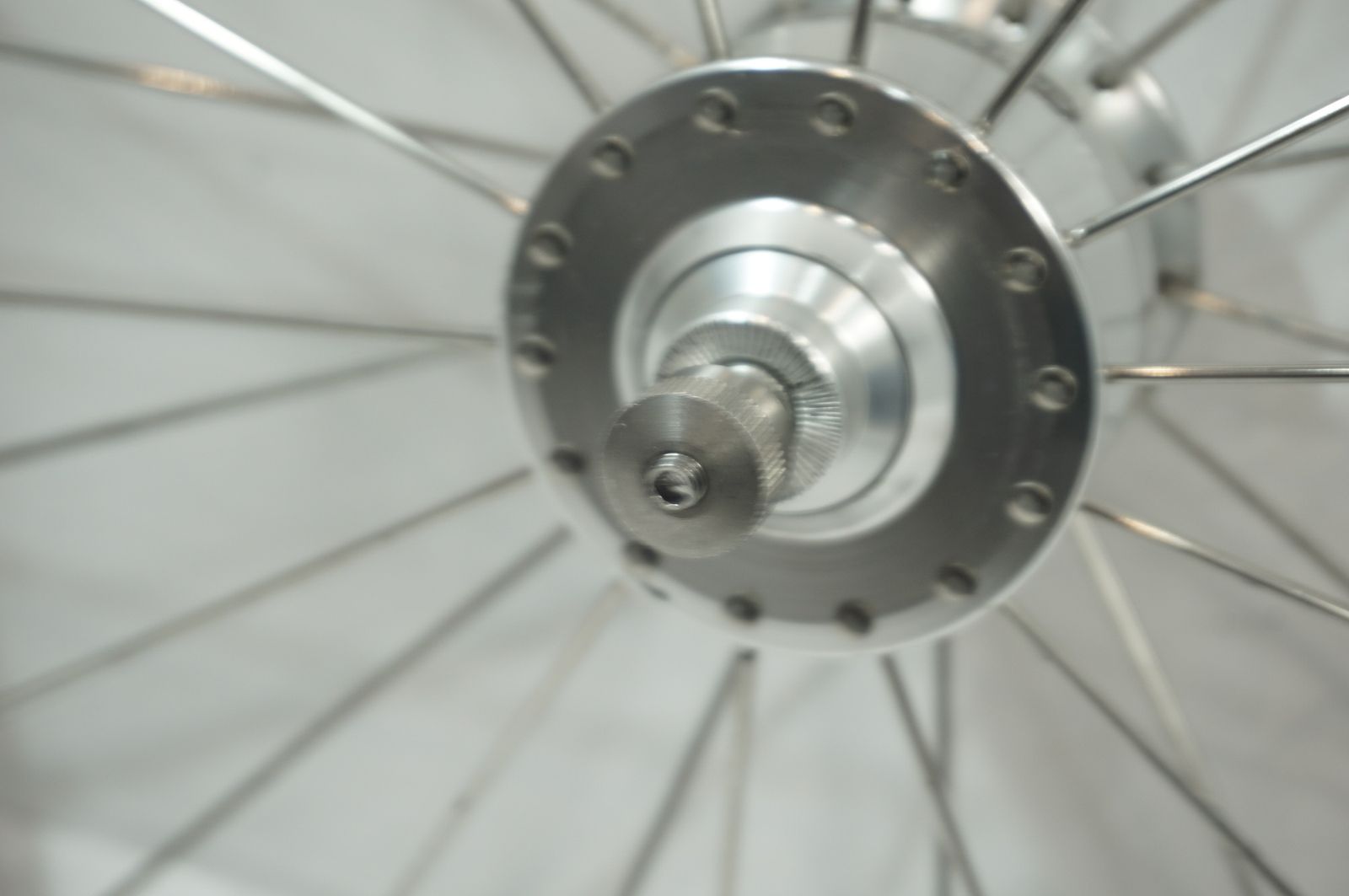 BROMPTON 「ブロンプトン」 16インチ ハブダイナモホイール