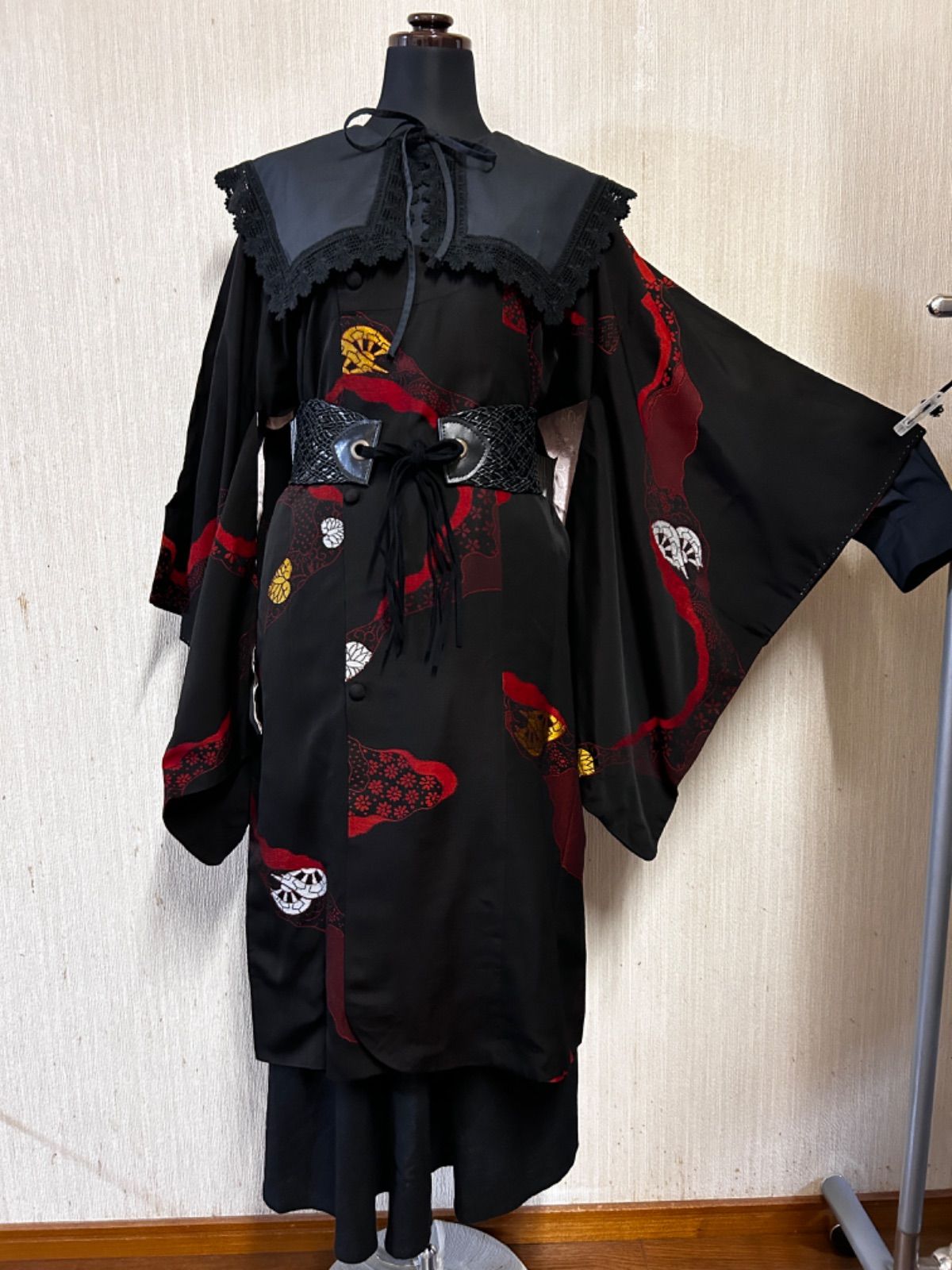 和洋折衷 着物 道行コーデ セットアップコーデ 赤x黒 まとめ売り 4点
