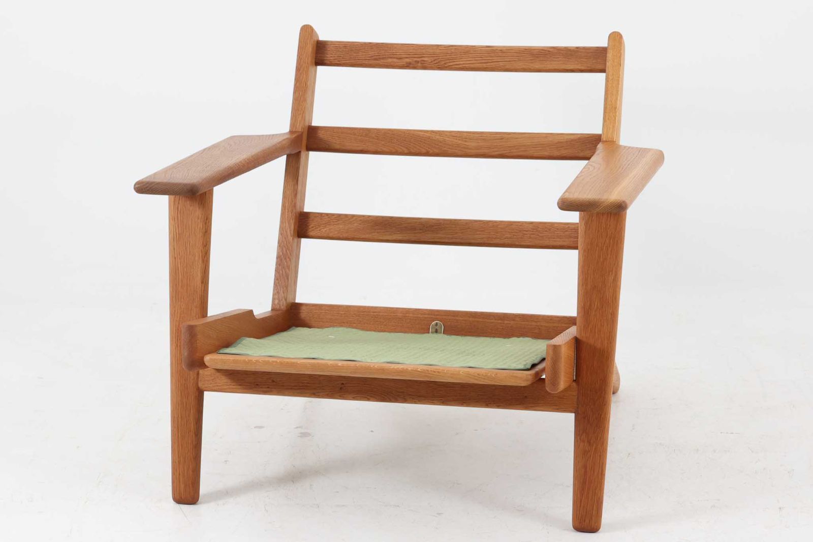 Hans J.Wegner(ハンス・J・ウェグナー) GE290 シングルソファ オーク材