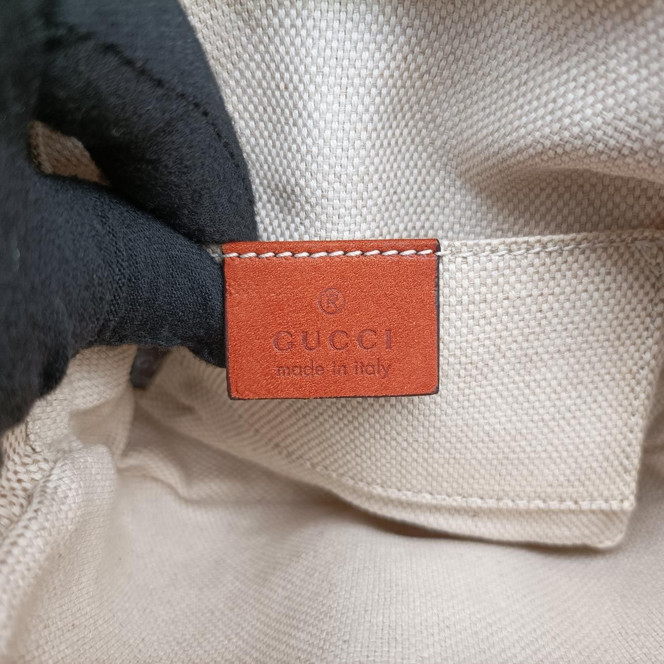 グッチGucciソーホーオレンジスエード353965E016544364