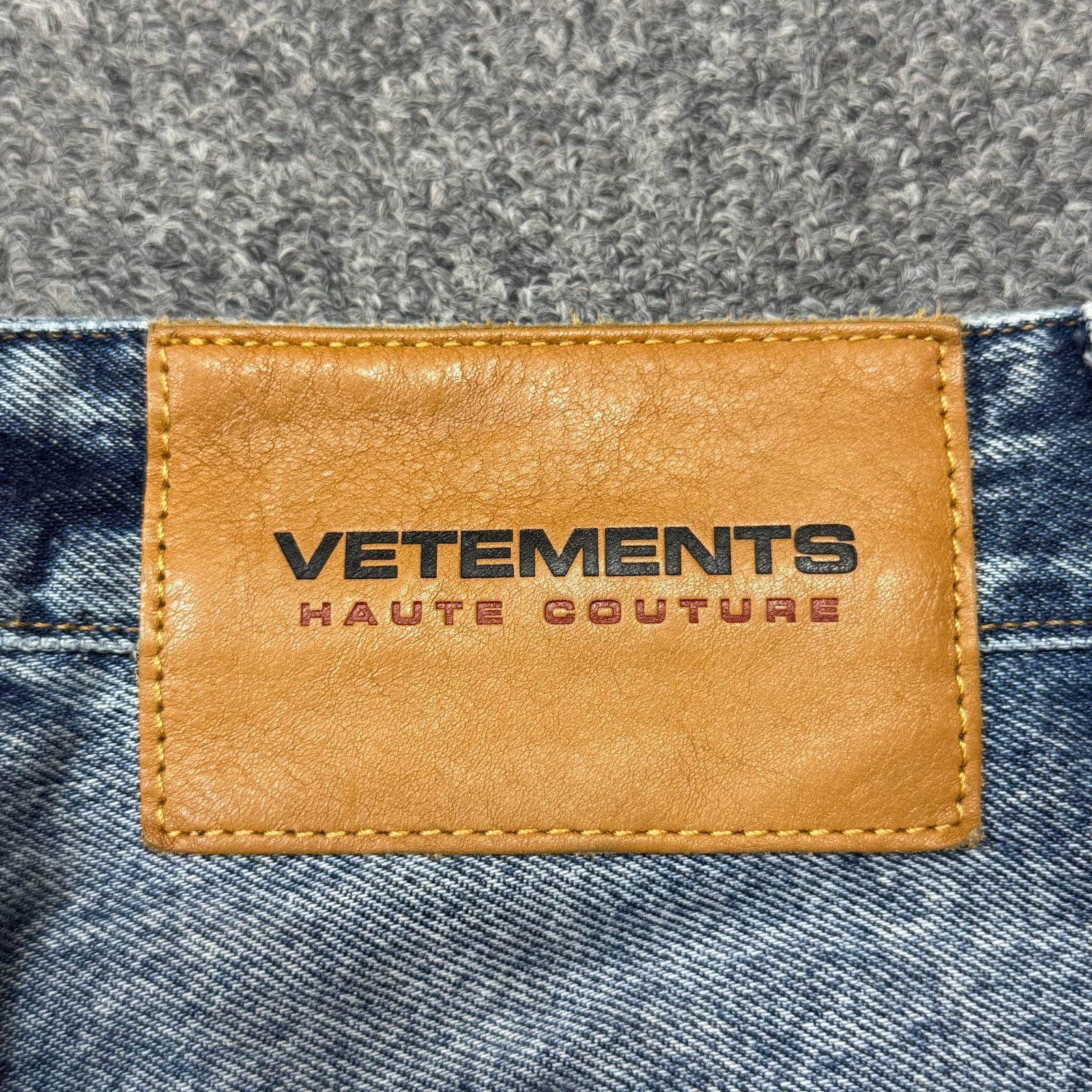 【国内発】VETEMENTS デストロイド ジーンズ VETEMENTS 23SS Distressed Baggy jeans デストロイバギー