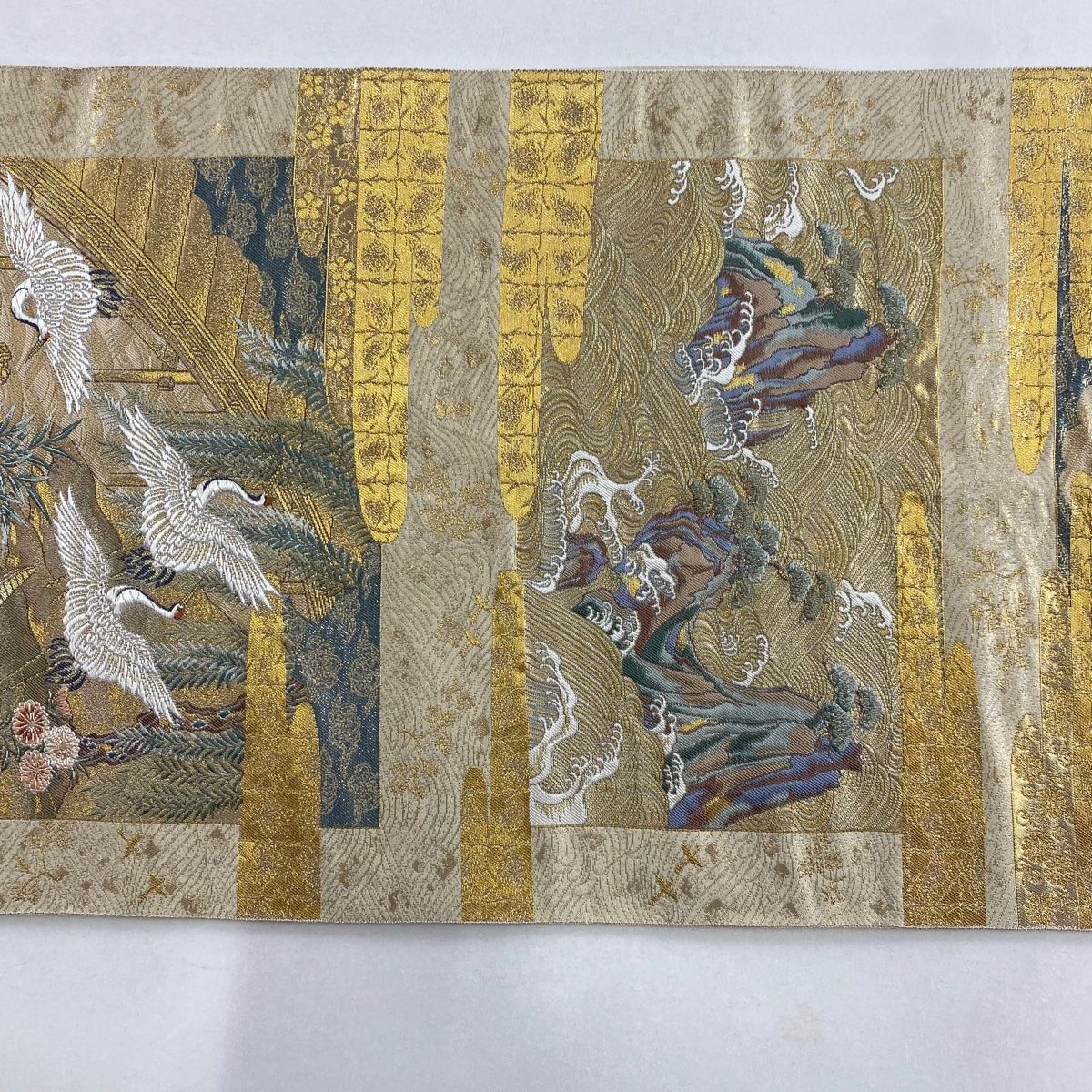 中古美品 袋帯 鶴 袋帯 秀品 本金箔 鶴 霞 金糸 箔 クリーム 六通 正絹 【中古