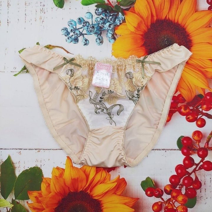☆F75/L☆美胸ブラ＆ショーツセット 脇高 美シルエット 谷間