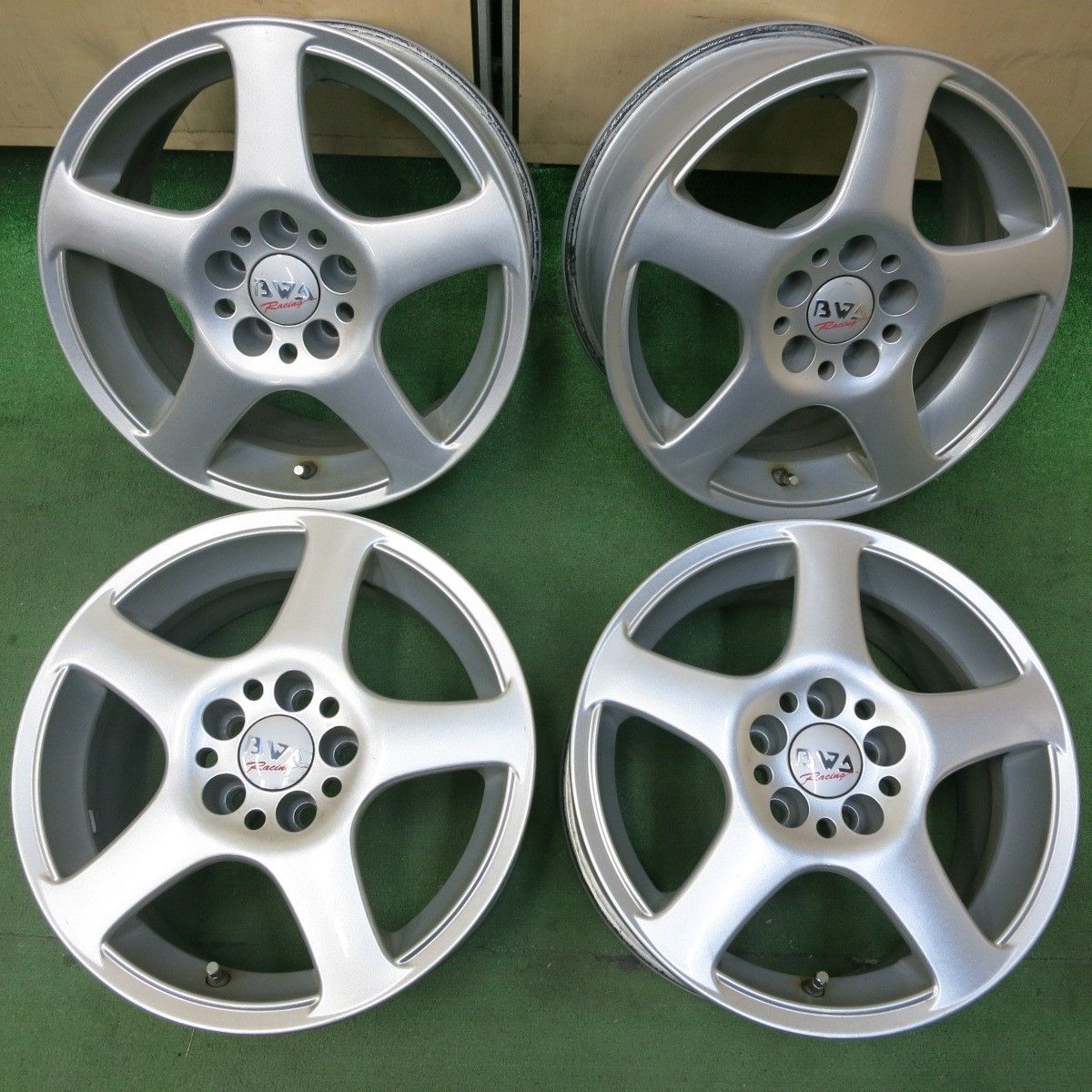 [送料無料] キレイBWA Racing 15インチ ホイール 15×7J BWA レーシング PCD100/5H4103109SYホ