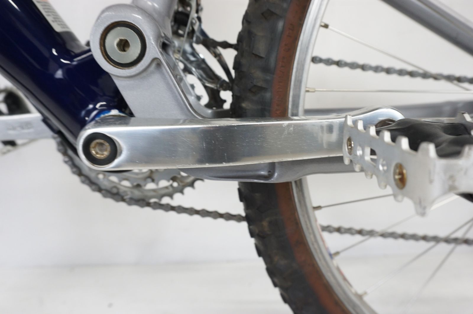 CANNONDALE 「キャノンデール」 SUPER V400 1998年 ABANDONED 1998 CANNONDALE SUPER-V 400 SL: FULL BIKE