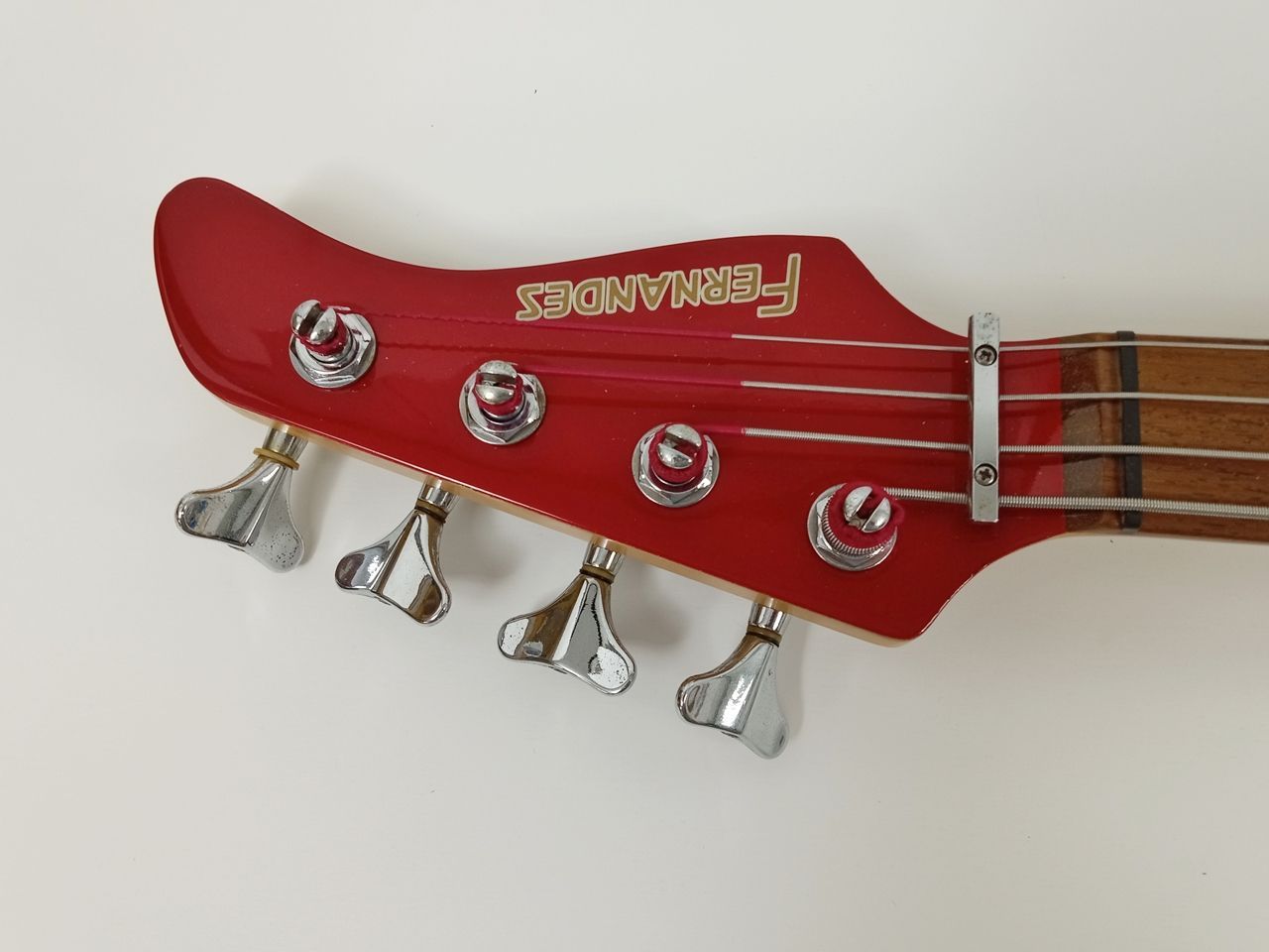 【送料無料】 FERNANDES フェルナンデス エレキベース ４弦 型番不明【動作未確認】 FERNANDES エレキベース 4弦 グレー？ 中古 FERNANDES 4弦 エレキ