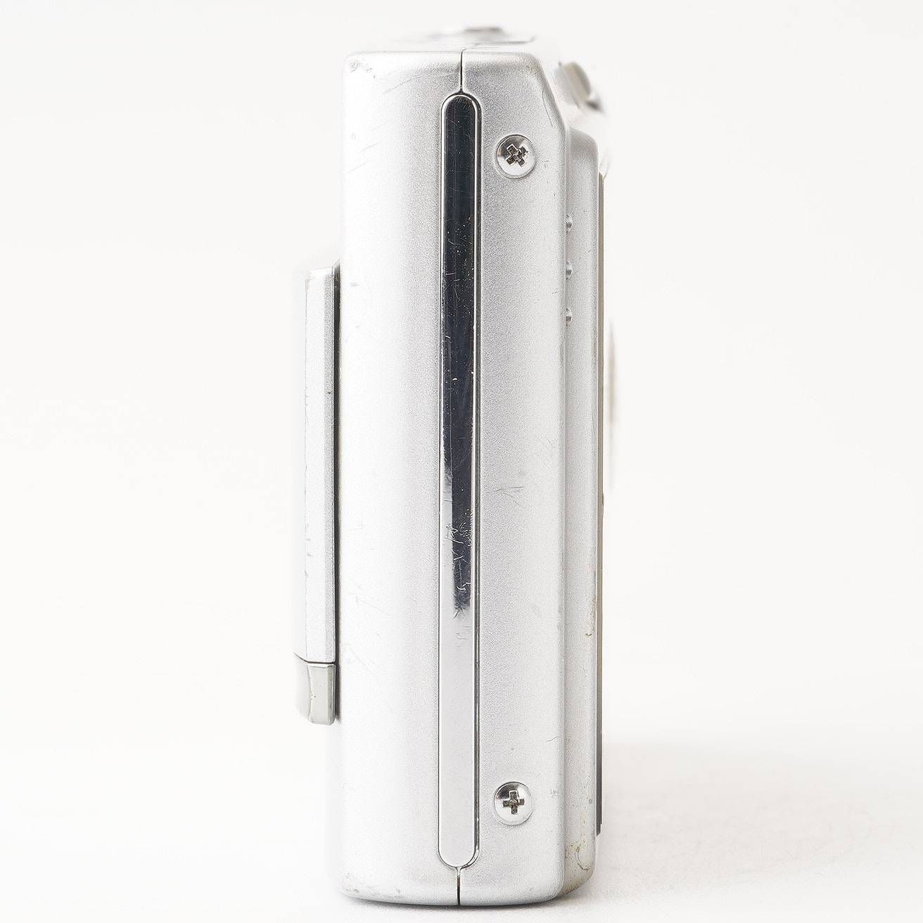 【美品】ソニー SONY サイバーショット DSC-T9 シルバー Amazon | SONY Cyber-Shot(サイバーショット) DSC-T9 シルバー