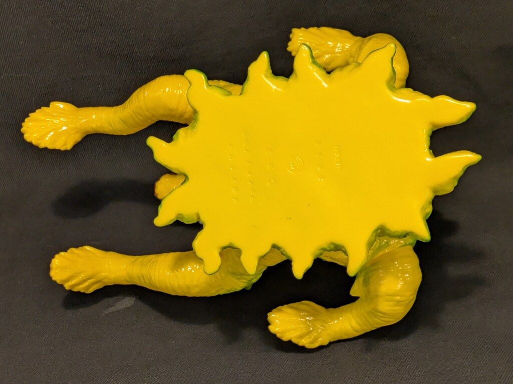 M１号　ビオランテ　未塗装　黄色　非売品　くじ景品　1等　東宝　特撮　ゴジラ M1号 ビオランテ 未塗装 黄色 非売品 くじ景品 1等 東宝 特撮 ゴジラ