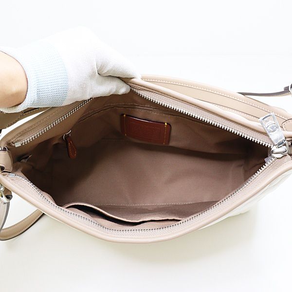 【新品】COACH ローレル ショルダー バッグ　チョーク コーチ アウトレット ショルダーバッグ レディース ローレル