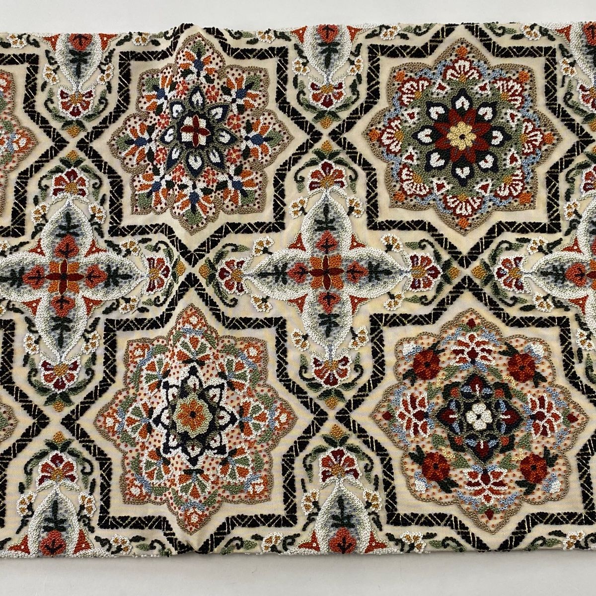 袋帯 美品 逸品 華文 草花 金糸 相良刺繍 焦茶色 六通 正絹 【中古】 袋帯