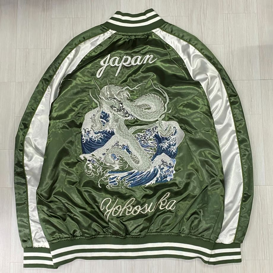 刺繍入り緑とベージュのスカジャン 横須賀発祥 スカジャン Yokosuka刺繍入り SUKAJAN 銀龍