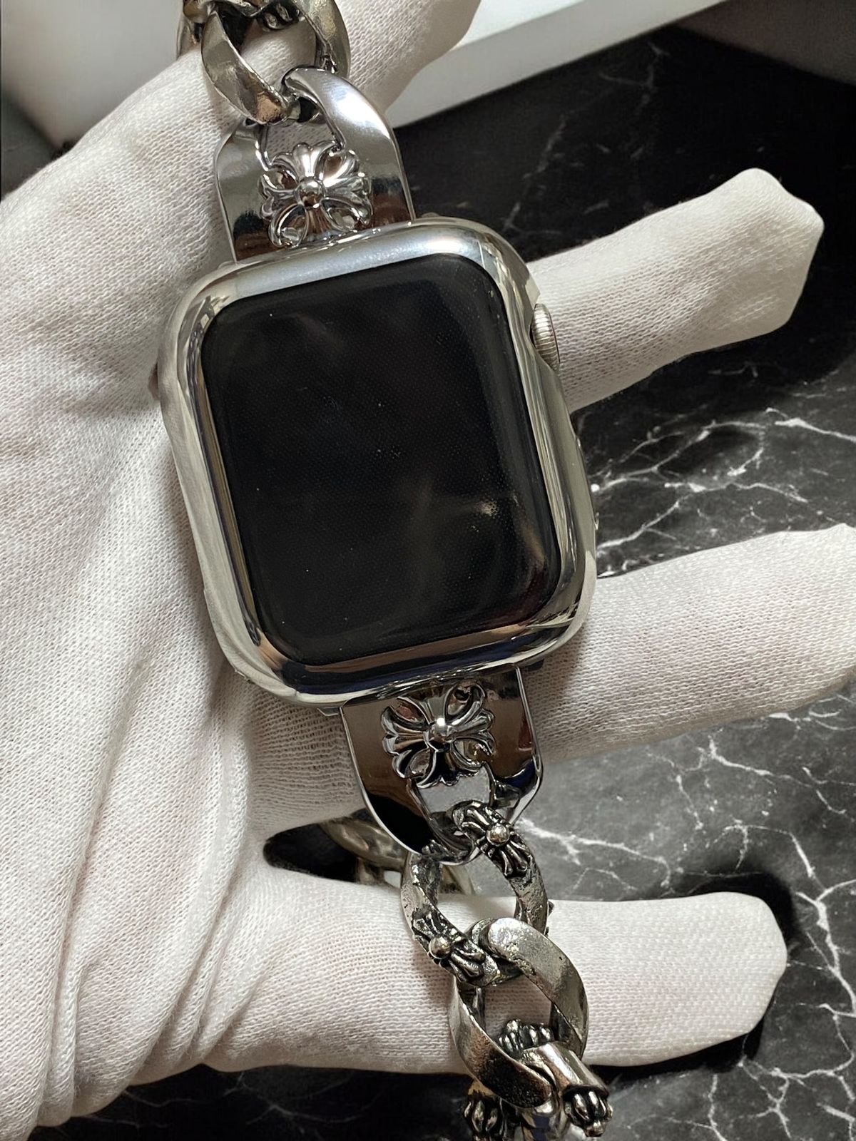 世界 調整可 アップルウォッチ用Apple Watchカスタム カバー ケース 画面保護 38 40 41 42 44 45 46 49 Ultra SE アップルウォッチ クロス チェーンバンド ベルト |q1