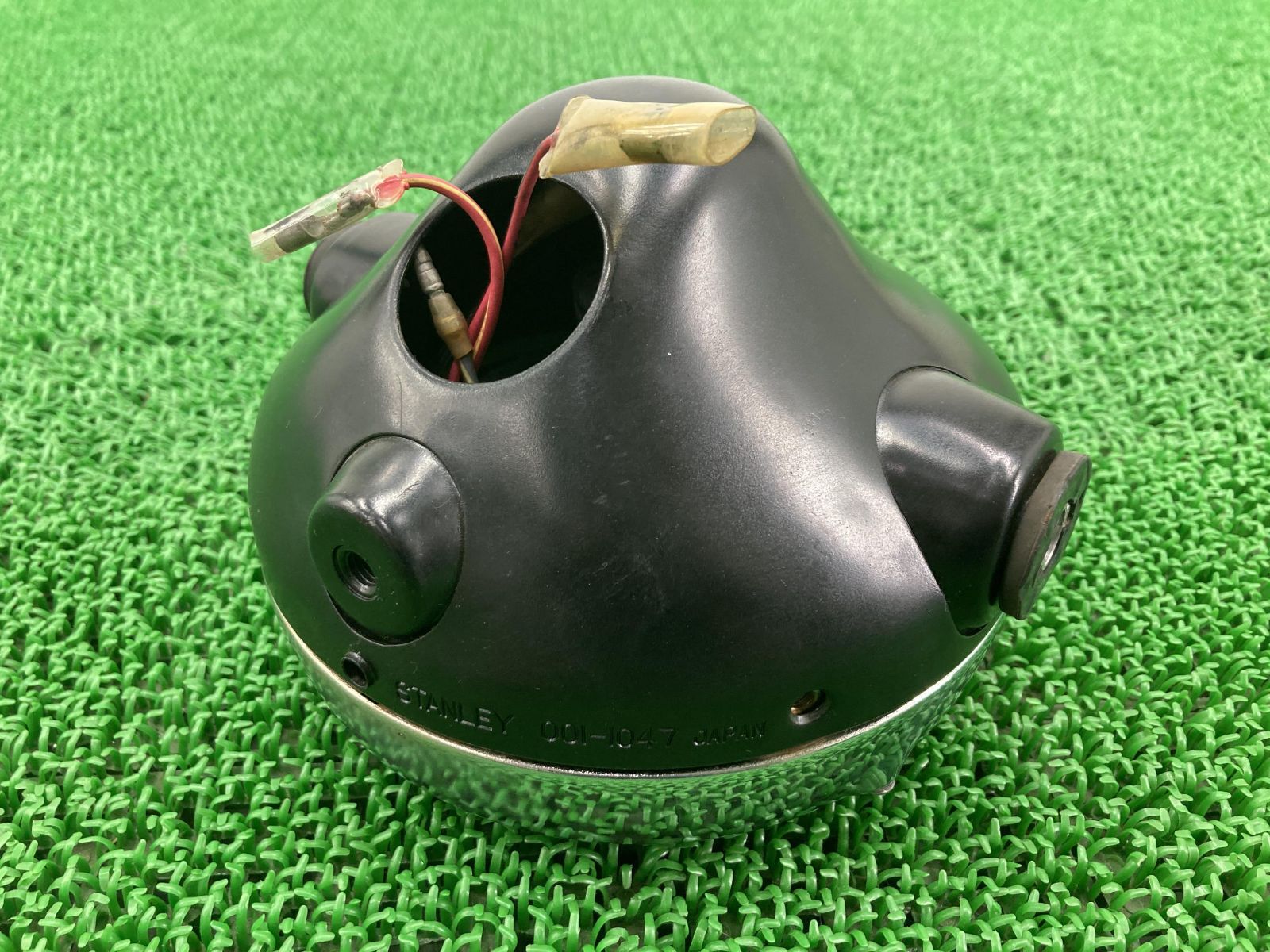 カワサキ KA H1 H1A 500SS マッハⅢ ヘッドライト ライトケース (検 H1B H1C H1D 安い，お買い得 カワサキ KA H1B 500SS マッハⅢ ライトステー (検