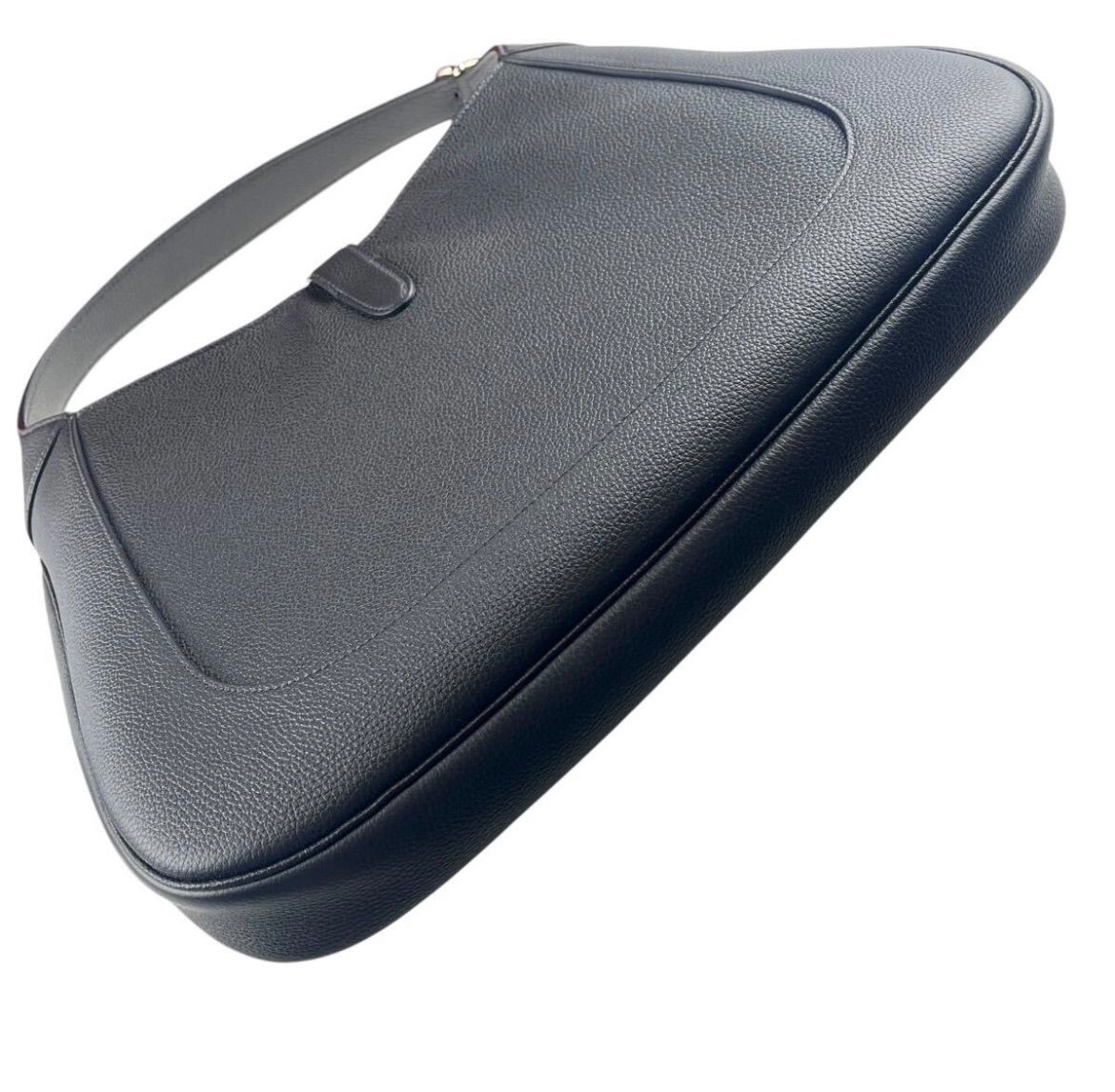 極美品⭐︎GUCCI ジャッキー ブラック キャンバス レザー 肩掛け 保存袋付 gucci ジャッキーの値段と価格推移は？｜158件の売買データから