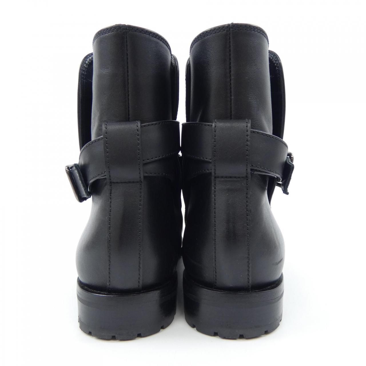 マノロブラニク MANOLO