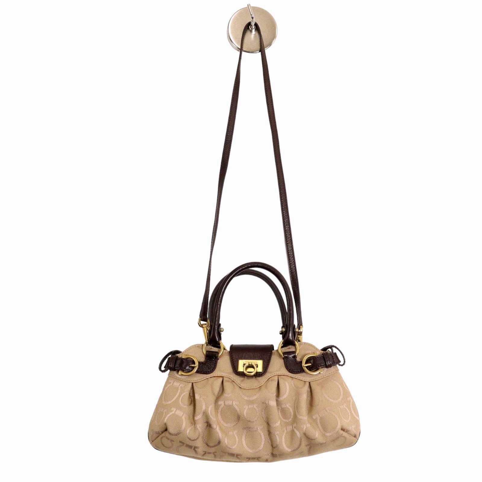 Salvatore Ferragamo ガンチーニマリッサ ミニハンドバッグ - メルカリ 