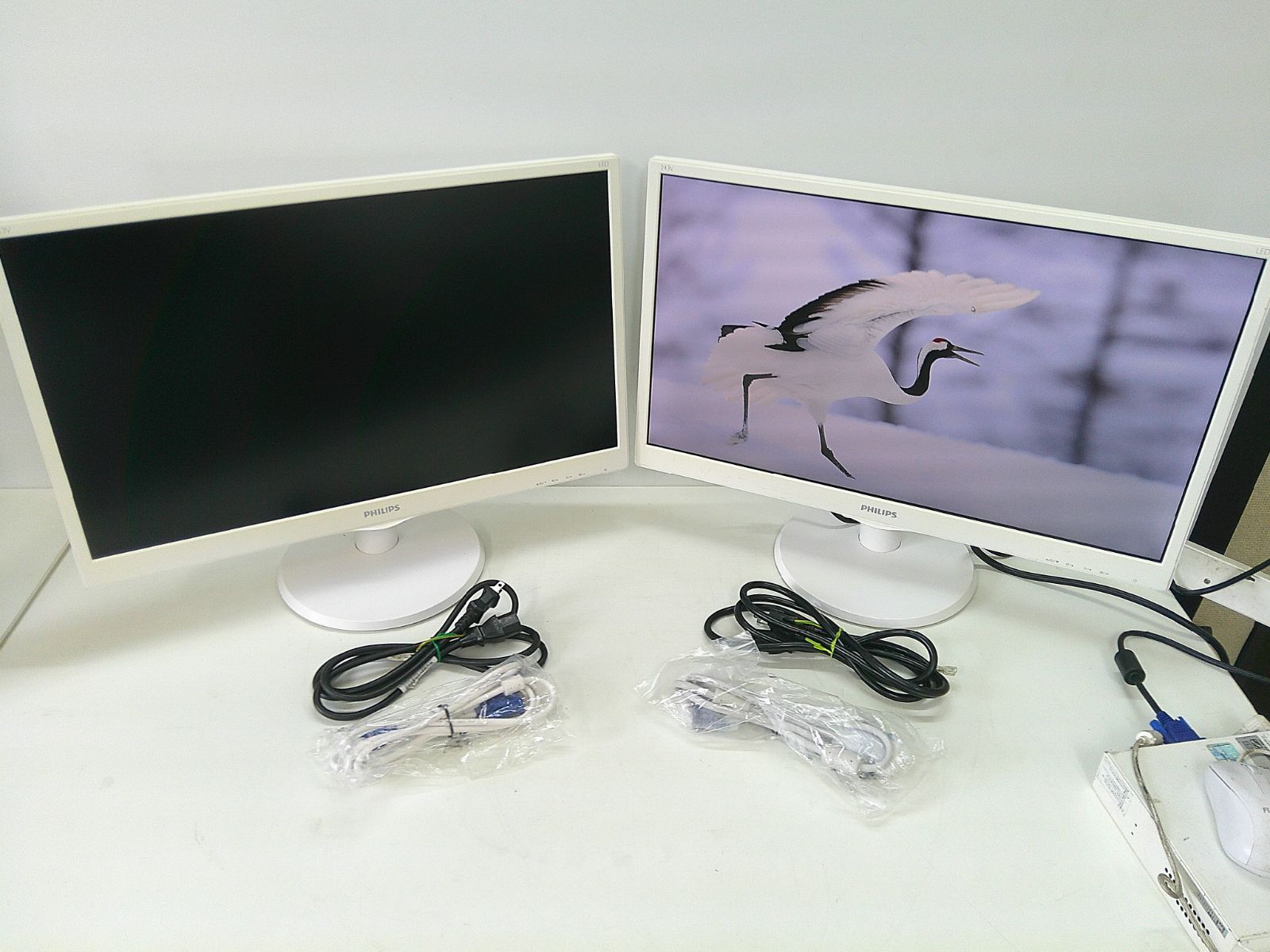 2台セット ◎PHILIPS|フィリップス◎23.6 インチ液晶モニター◎243V5QHAWA|11◎HDMI対応◎D-subコード付き Z0163
