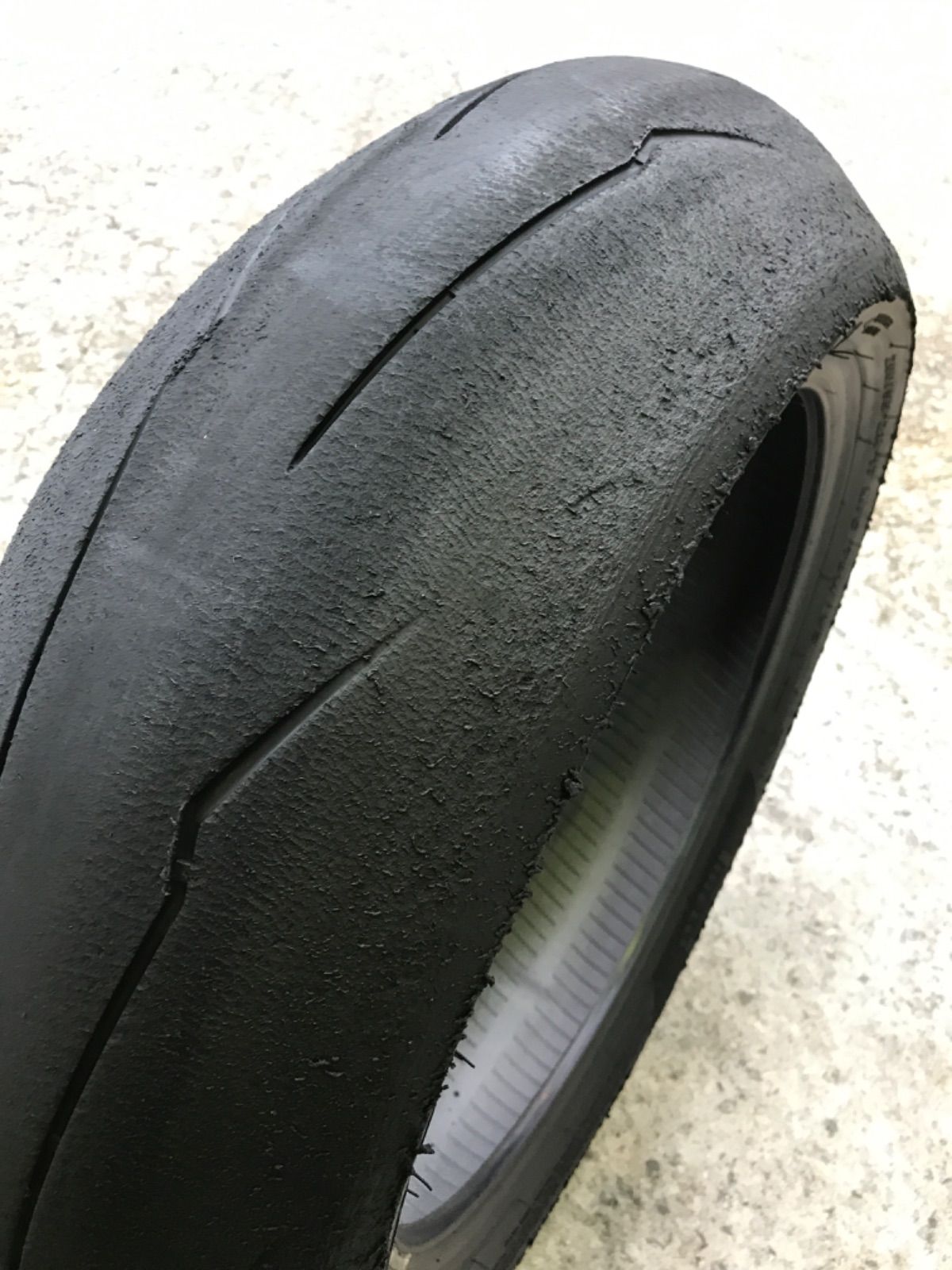 ピレリ　スーパーコルサV3SP 120/200 ピレリ ディアブロ スーパーコルサ V3 SC1 120/70ZR17 (バイク用