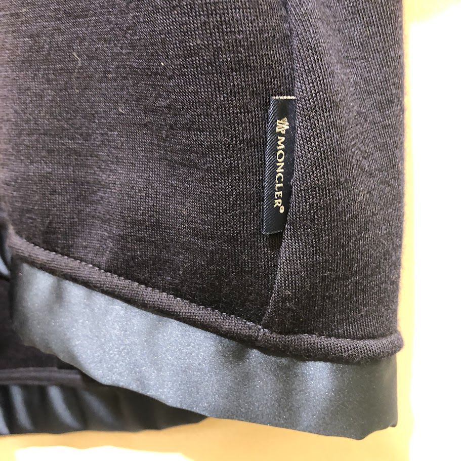 モンクレール　ネイビー　ワンピース MONCLER（ワンピース）のフリマアイテム一覧